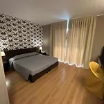 Ξενοδοχείο & Castelli 4*
