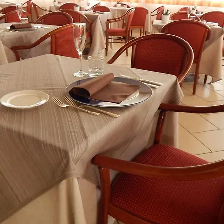 Hotell & Castelli