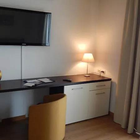 Hotell & Castelli